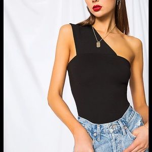 Superdown one shoulder bodysuit